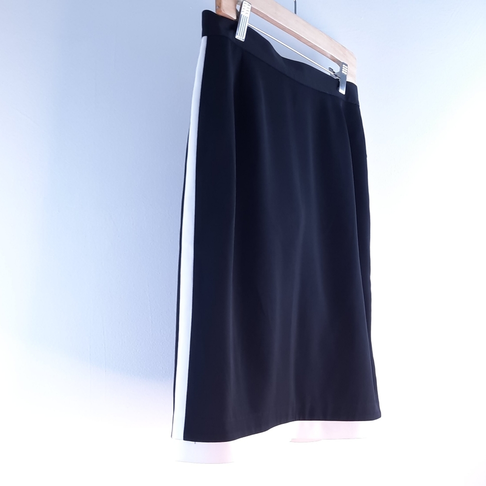 Bogato Classic size 10 Midi black & white lined skirt - Picture 5 of 17